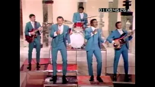 The Checkmates Ltd. "Soul Man" By "Sam & Dave" On The Hollywood Palace March 2nd 1968