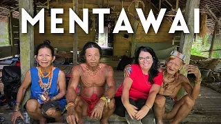 What I Learned Living with Mentawai People for 72 Hours 🇮🇩  INDONESIA