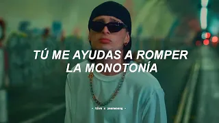 Junior H & Peso Pluma - A Tu Manera (Video Oficial + Letra/Lyrics)