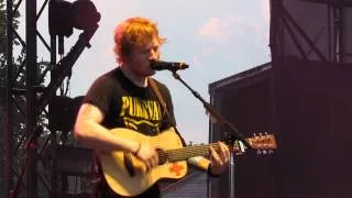 Ed Sheeran~Hit Me Baby One More Time (Britney Spears Cover)