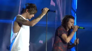 One Direction - Little Things - OTRA June 6th, Cardiff - LARRY FOCUSED