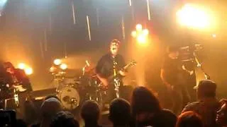 Queens Of The Stone Age : LIVE : Walkin' On The Sidewalks