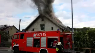 Pożar domu w Jarnołtówku [naszeOpole.pl]