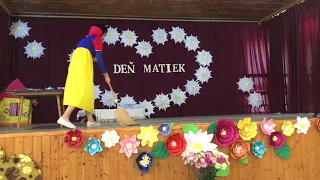 Deň matiek - Snehulienka a sedem trpaslíkov