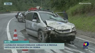 BR-376: caminhão desgovernado arrasta e prensa veículos na descida da serra