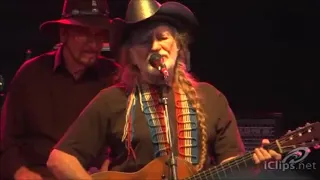 Willie Nelson - Summer Camp Festival 2009 - Mama, don't let your babies grow up to be cowboys