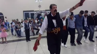 Düğünlerin vazgeçilmezi diyarbakırlı xalê kemal ortaya çıkarsa (mir yıldız düğün salonu )