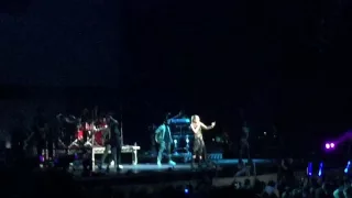 Gwen Stefani - Baby Don't Lie (Live)