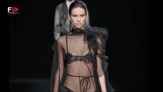 VALENTINO Best Looks Haute Couture Spring 2023 Paris - Fashion Channel