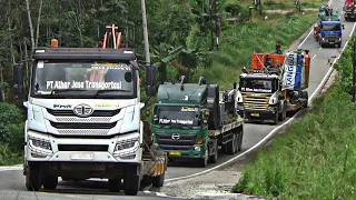 Detik Detik Monster truk dari Amerika lewat!!! 3 Truk trailer muatan bagian bagian excavator pc1200