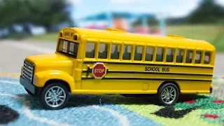 The wheels on the Bus go round and round nursery rhyme - Fun Songs for Children