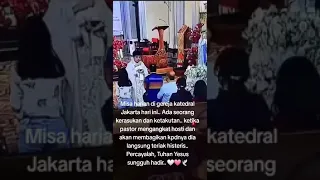 🌹 Kristus sungguh hadir melalui Ekaristi. Umat yg kesurupan dihadapan Hosti Kudus🌹