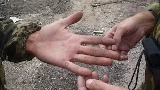 Бойовика видають мозолі від автомата. Militants issue hand. Sloviansk. Слов'янськ. 6/07/2014