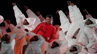 Rihanna’s Super Bowl Halftime Performance Draws in 103 Complaints