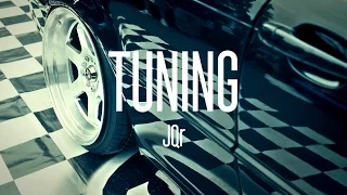 KMENY.TV 9/16: TUNING [dokument 26 min.]