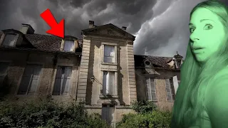 GROSSE ANGOISSE DANS UN CHÂTEAU HANTÉ (HALLOWEEN) | Château Assassin's Creed - URBEX & PARANORMAL