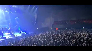 AMON AMARTH - Put your Back into the Oar + Crowd sits down and rows @ AFAS LIVE - 02-10-2022