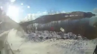 Грузовик Kreiss "сложился" на дороге в Скандинавии / Kreiss truck piled up on a road in Scandinavia