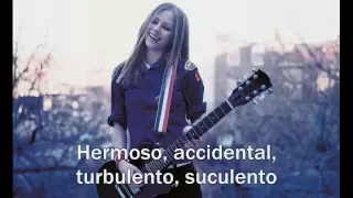 Avril Lavigne - Anything But Ordinary - Español