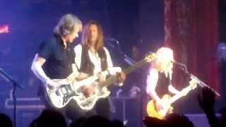 Styx - Too Much Time On My Hands (Live In Montreal)