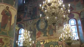 Божественная литургия 4 декабря 2022, Успенский собор Московского Кремля