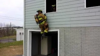 3 firefighters bailout training
