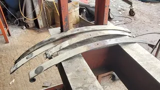 Bending Spring Sheets In Hydraulic Press