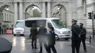 Obama Motorcade in London