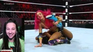 WWE Raw 2/22/16 Sasha Banks vs Naomi