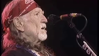 WILLIE NELSON Don't Let Your Babies Grow Up To Be Cowboys  2007 LiVe