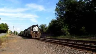 NS GP38-2 High Hood And Horn Show