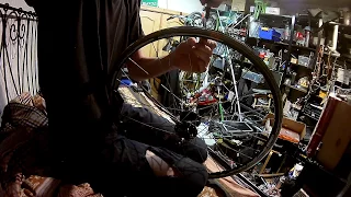 Сборка cпицовка колеса, как заспицевать колесо. How to assemble the bike wheel