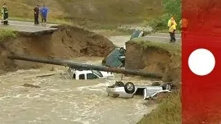 US: Thousands stranded by flash floods in Colorado