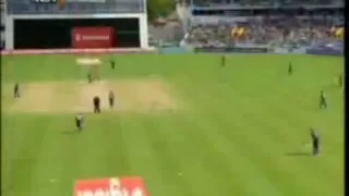 Chris Gayle's powerful hitting, 3rd ODI WI vs ENG 2009.