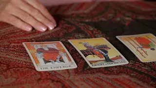 How to Read Reversed Cards | Tarot Cards