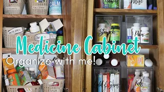 MEDICINE CABINET ORGANIZE WITH ME | SMALL SPACE ORGANIZATION | EASY ORGANIZATIONAL PROJECTS