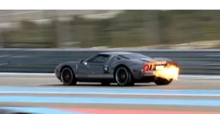 Ford GT Spitting FLAMES on the track !!