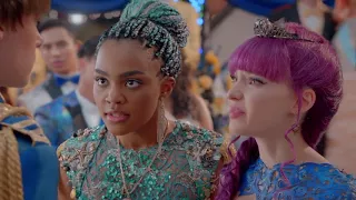 Descendants 2 memorable moments clip 48