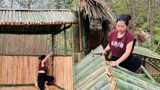 built a bamboo kitchen on a very beautiful floor, wood stove, baked potatoes - independent girl