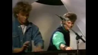 A-ha - Take On Me - Swedish TV show Nöjesmassakern 1985