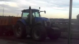 New Holland TG285 T7050 BluePower Terrassement