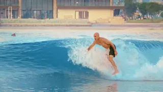 Kelly Slater ‘Finds His Wave’ at Surf Abu Dhabi