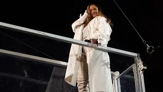 Rihanna - Sex With Me Live @ Stade de France, Paris, 2016