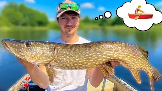 Summer Fishing from a Small Rowing Boat (Easy & Cheap) | Team Galant