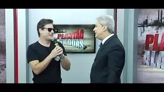 PÂNICO ENTREVISTA: SIKÊRA JR. - FIGURAÇAS DA INTERNET (C/ VESGO)