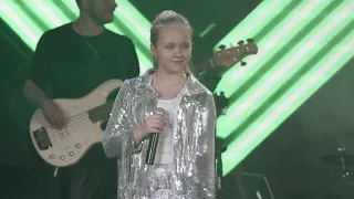 Премия "ИСКРА KIDS" 2022 - Брызгалова Алиса “Simplу the best”