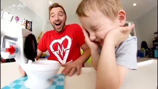 FATHER & SON PLAY TOILET TROUBLE!