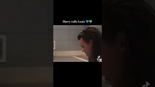 Harry calls Louis 🥰💙💚 #harrystyles #louistomlinson #larry #larrystylinson