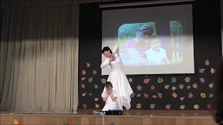 Танец мамы с сыном «Нежность».  Ведущая - Перышкова Наталья. Мы танцуем, мы играем.