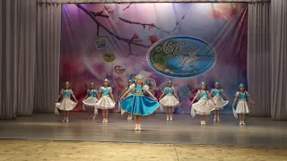 Танец "Росиночка Россия"